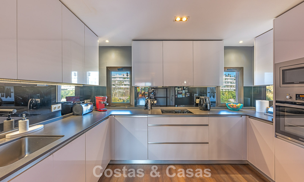Spacious duplex penthouse with spectacular rooftop terrace for sale in Atalaya, New Golden Mile, Marbella - Estepona 804651