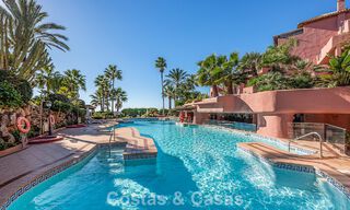 Prestigious garden apartment for sale in a leading beachfront development between Marbella and Estepona 804960 