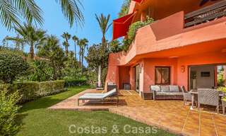 Prestigious garden apartment for sale in a leading beachfront development between Marbella and Estepona 804972 