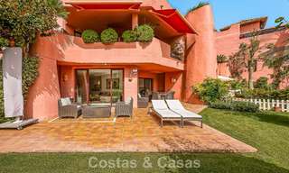 Prestigious garden apartment for sale in a leading beachfront development between Marbella and Estepona 804973 