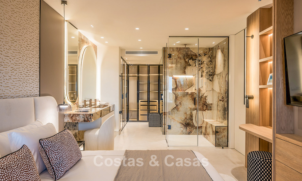 Contemporary renovated apartment with open sea views for sale on the New Golden Mile, between Marbella and Estepona 804704