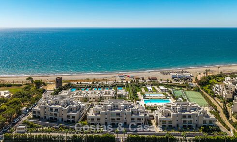 Refined designer apartment with sea views in a modern beachfront development on Marbella’s New Golden Mile - Estepona 804707