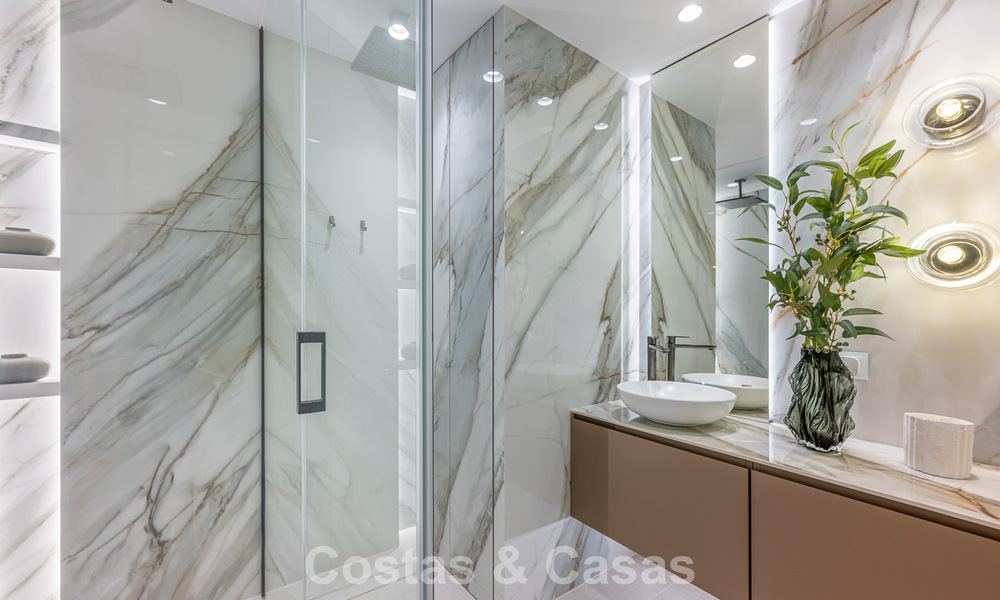 Refined designer apartment with sea views in a modern beachfront development on Marbella’s New Golden Mile - Estepona 804710