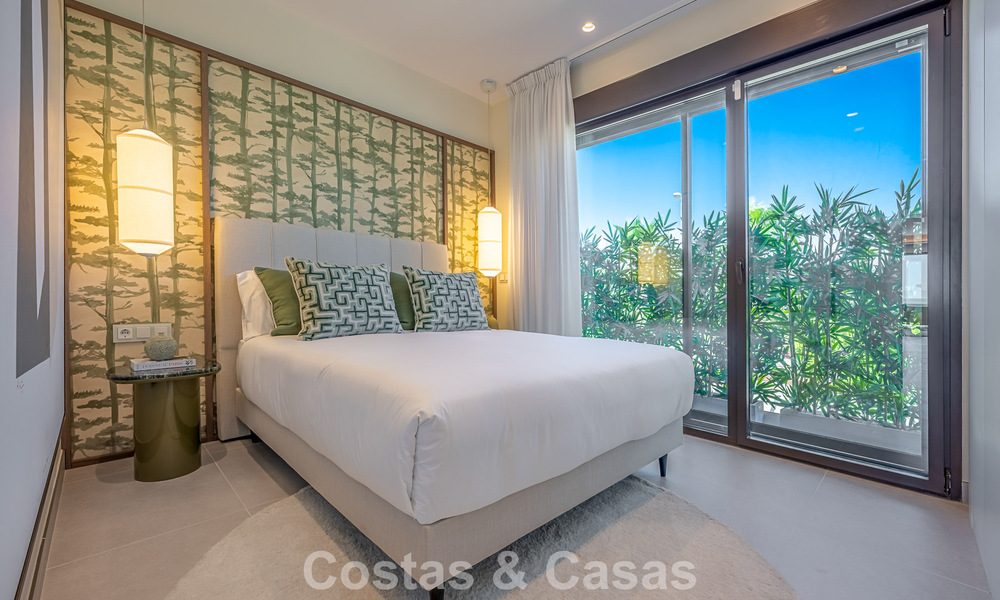 Refined designer apartment with sea views in a modern beachfront development on Marbella’s New Golden Mile - Estepona 804711