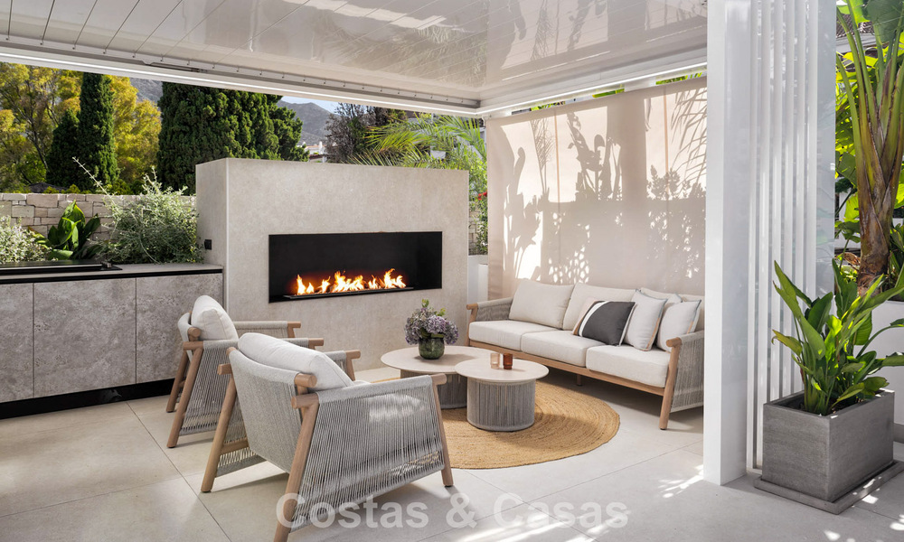 Luxury duplex penthouse with inviting rooftop terrace for sale on Marbella’s prestigious Golden Mile 804735