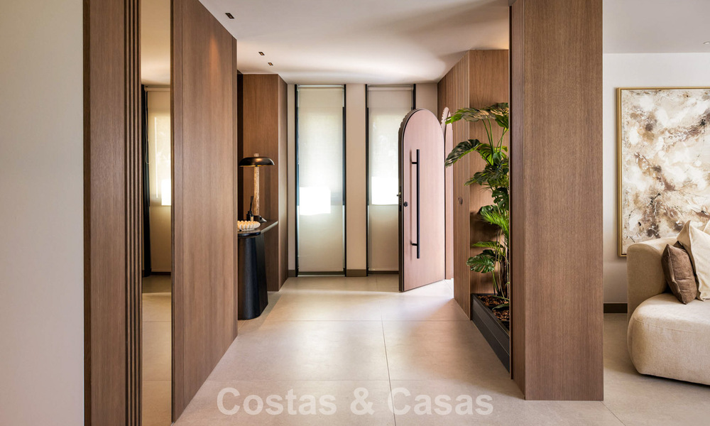 Luxury duplex penthouse with inviting rooftop terrace for sale on Marbella’s prestigious Golden Mile 804752