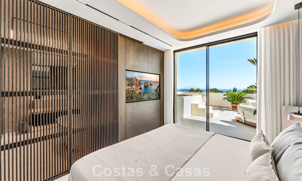 Luxurious, contemporary renovated penthouse with panoramic sea views for sale in Sierra Blanca on Marbella’s Golden Mile 804815