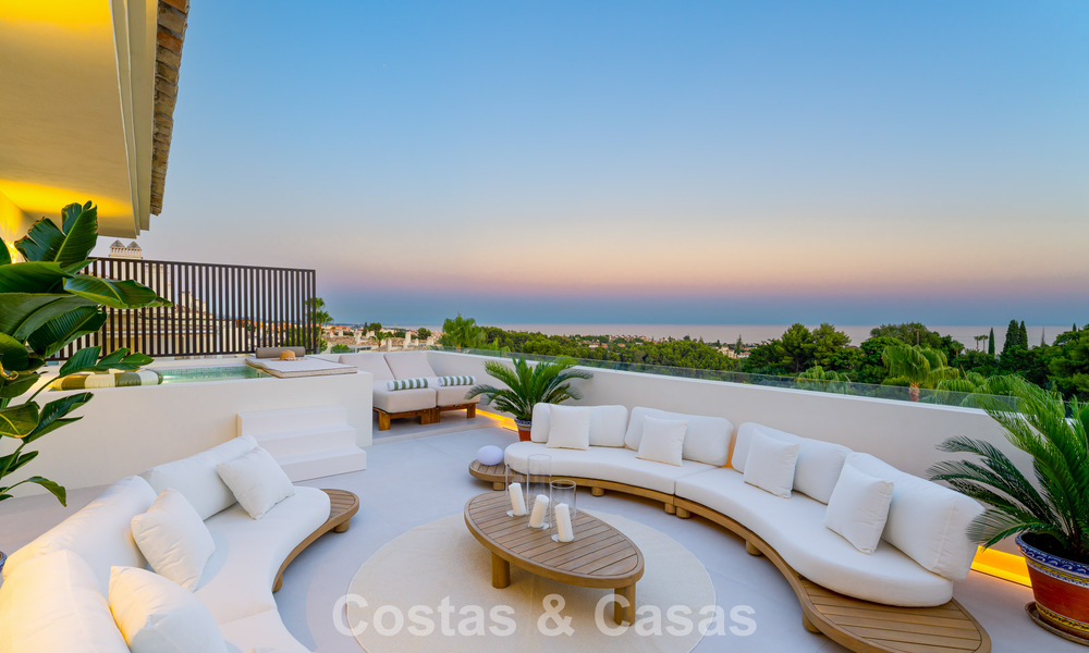 Luxurious, contemporary renovated penthouse with panoramic sea views for sale in Sierra Blanca on Marbella’s Golden Mile 804831