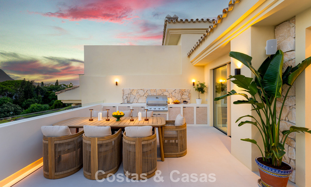 Luxurious, contemporary renovated penthouse with panoramic sea views for sale in Sierra Blanca on Marbella’s Golden Mile 804832