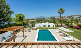 Spanish villa with a modern interior and a large garden for sale on the New Golden Mile in Benahavis between Marbella and Estepona 804858 