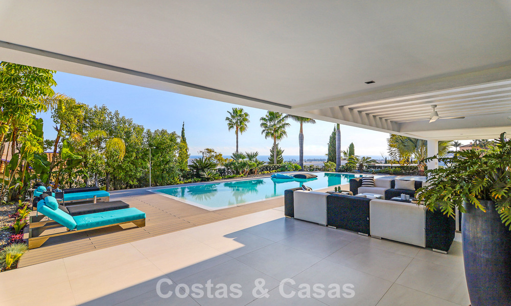 Exclusive contemporary villa with panoramic sea views for sale in Los Flamingos, a 5-Star Golf resort in Marbella - Benahavís 804759