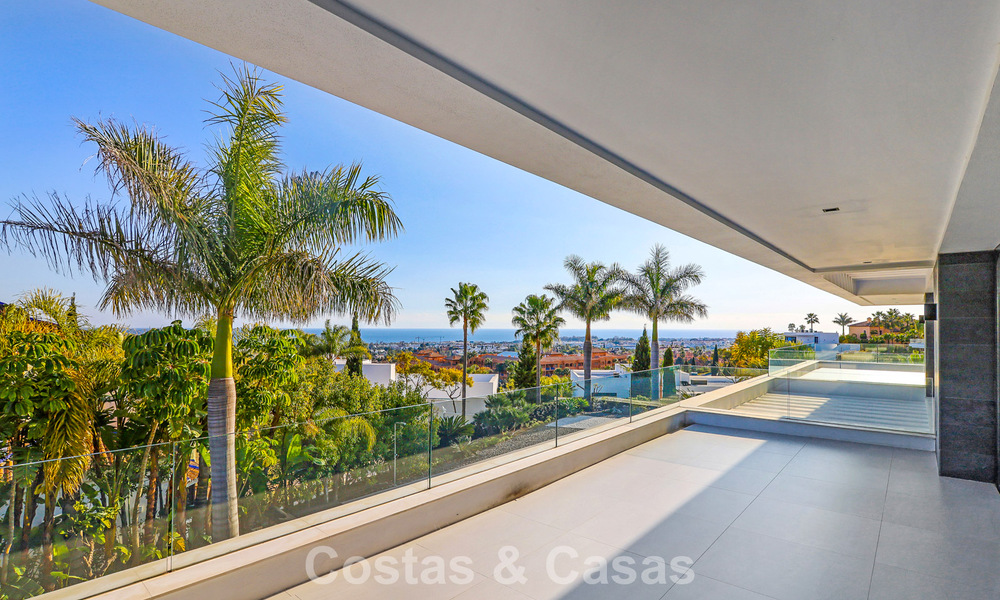 Exclusive contemporary villa with panoramic sea views for sale in Los Flamingos, a 5-Star Golf resort in Marbella - Benahavís 804760