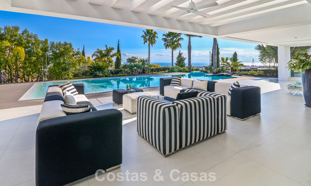 Exclusive contemporary villa with panoramic sea views for sale in Los Flamingos, a 5-Star Golf resort in Marbella - Benahavís 804774
