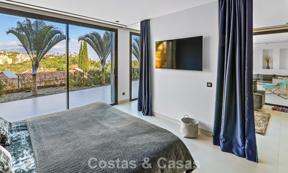 Exclusive contemporary villa with panoramic sea views for sale in Los Flamingos, a 5-Star Golf resort in Marbella - Benahavís 804792