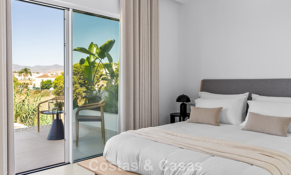 Elegant, renovated townhouse with private swimming pool for sale in Nueva Andalucía, Marbella 804912