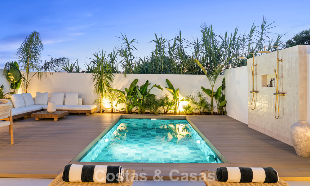 Elegant, renovated townhouse with private swimming pool for sale in Nueva Andalucía, Marbella 804921