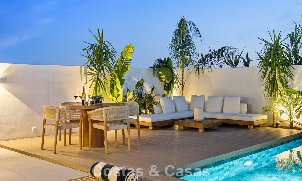 Elegant, renovated townhouse with private swimming pool for sale in Nueva Andalucía, Marbella 804922