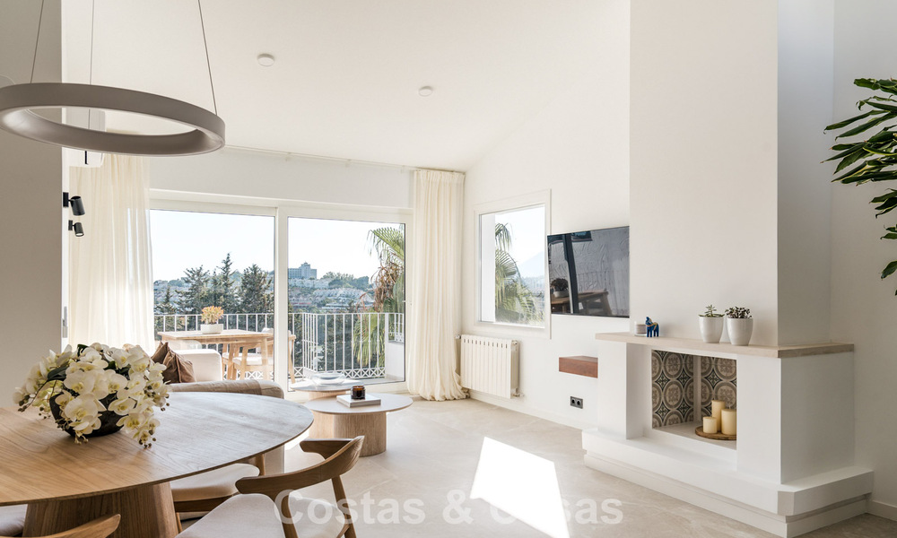 Contemporary renovated townhouse with golf and sea views for sale on the New Golden Mile, Marbella - Estepona 804941