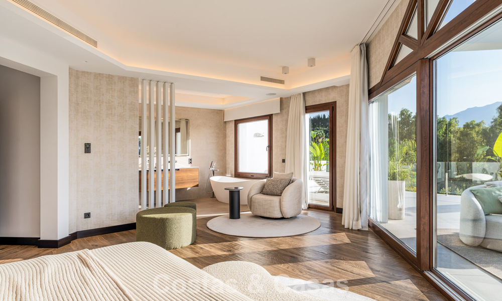 Modern mediterranean, new luxury villa for sale in an exclusive gated community in Marbella - Benahavís 805169