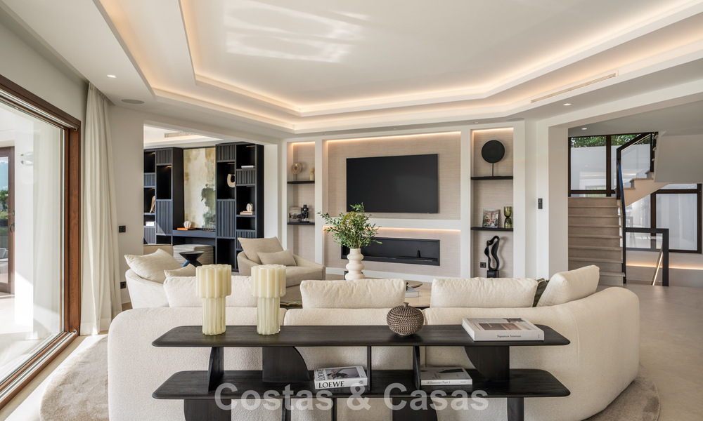 Modern mediterranean, new luxury villa for sale in an exclusive gated community in Marbella - Benahavís 805179