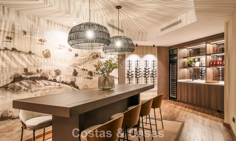 Modern mediterranean, new luxury villa for sale in an exclusive gated community in Marbella - Benahavís 805181