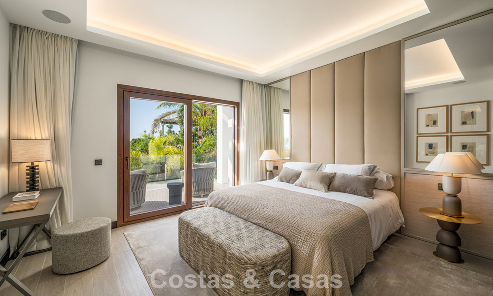 Modern mediterranean, new luxury villa for sale in an exclusive gated community in Marbella - Benahavís 805186