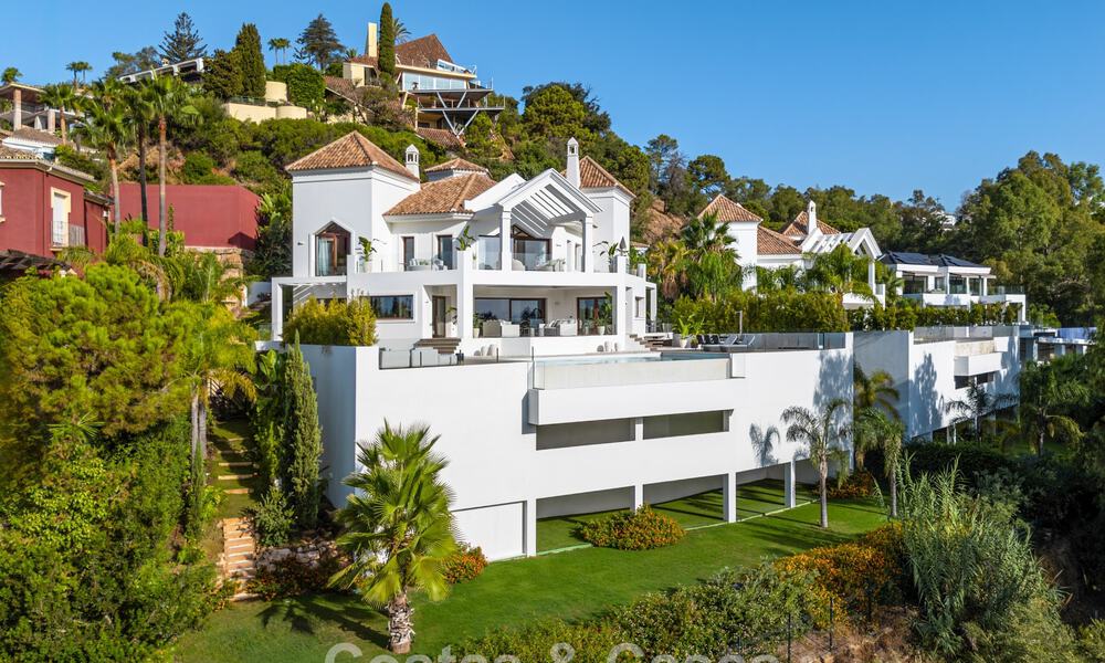 Modern mediterranean, new luxury villa for sale in an exclusive gated community in Marbella - Benahavís 805191