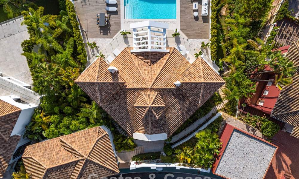 Modern mediterranean, new luxury villa for sale in an exclusive gated community in Marbella - Benahavís 805192