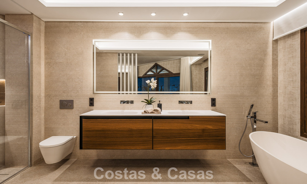Modern mediterranean, new luxury villa for sale in an exclusive gated community in Marbella - Benahavís 805196