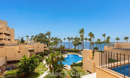 Modern penthouse for sale in a frontline beach complex on the New Golden Mile between Marbella and Estepona 805399