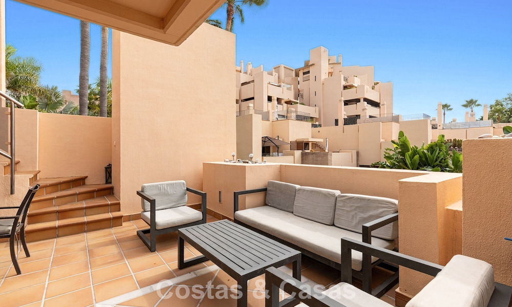 Modern penthouse for sale in a frontline beach complex on the New Golden Mile between Marbella and Estepona 805403