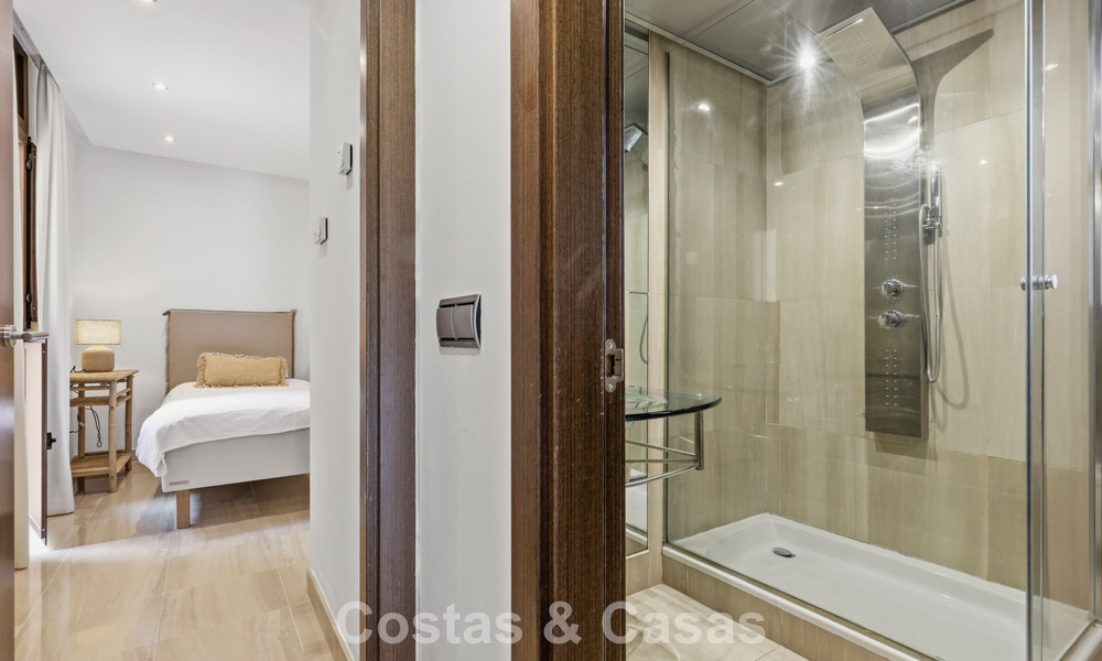 Modern penthouse for sale in a frontline beach complex on the New Golden Mile between Marbella and Estepona 805425