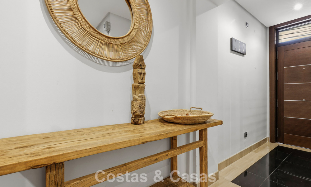 Modern penthouse for sale in a frontline beach complex on the New Golden Mile between Marbella and Estepona 805428