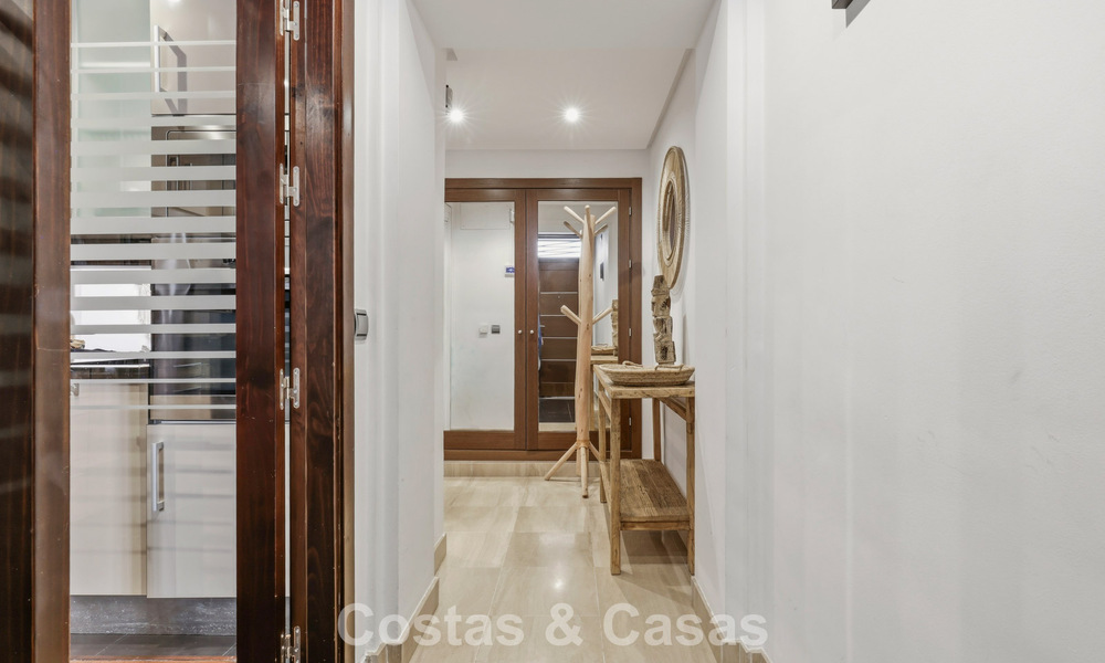 Modern penthouse for sale in a frontline beach complex on the New Golden Mile between Marbella and Estepona 805429