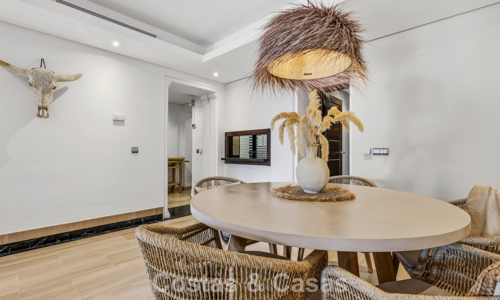 Modern penthouse for sale in a frontline beach complex on the New Golden Mile between Marbella and Estepona 805436