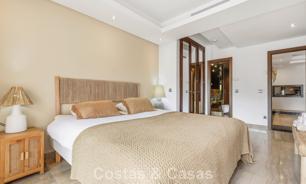 Modern penthouse for sale in a frontline beach complex on the New Golden Mile between Marbella and Estepona 805443