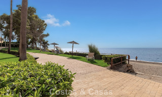 Modern penthouse for sale in a frontline beach complex on the New Golden Mile between Marbella and Estepona 805452 