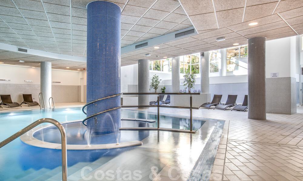 Modern penthouse for sale in a frontline beach complex on the New Golden Mile between Marbella and Estepona 805458