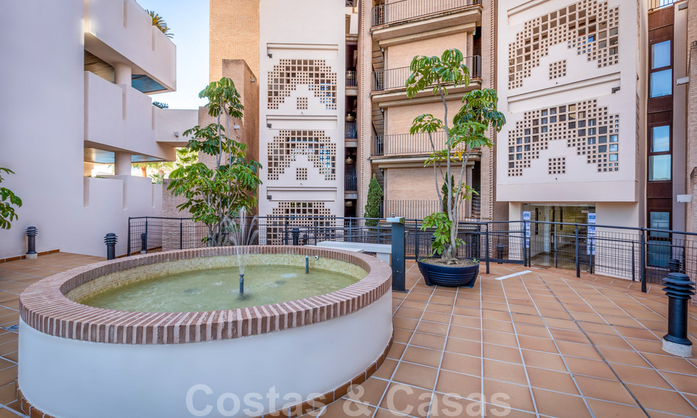 Bahia de la Plata: Modern Apartments for sale in a beachfront complex on the New Golden Mile between Marbella - Estepona 805038
