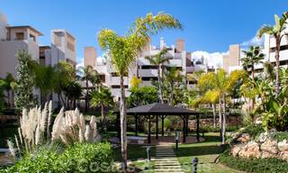 Bahia de la Plata: Modern Apartments for sale in a beachfront complex on the New Golden Mile between Marbella - Estepona 805047 