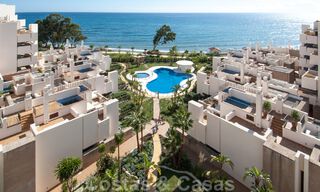 Bahia de la Plata: Modern Apartments for sale in a beachfront complex on the New Golden Mile between Marbella - Estepona 805052 