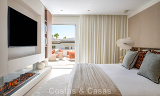 Prestigious penthouse with exceptional terrace for sale in a beachfront complex on the New Golden Mile, Marbella - Estepona 805108 