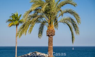 Prestigious penthouse with exceptional terrace for sale in a beachfront complex on the New Golden Mile, Marbella - Estepona 805111 