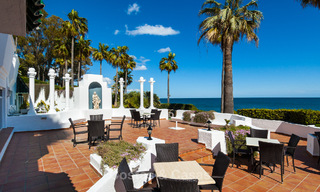 Prestigious penthouse with exceptional terrace for sale in a beachfront complex on the New Golden Mile, Marbella - Estepona 805116 