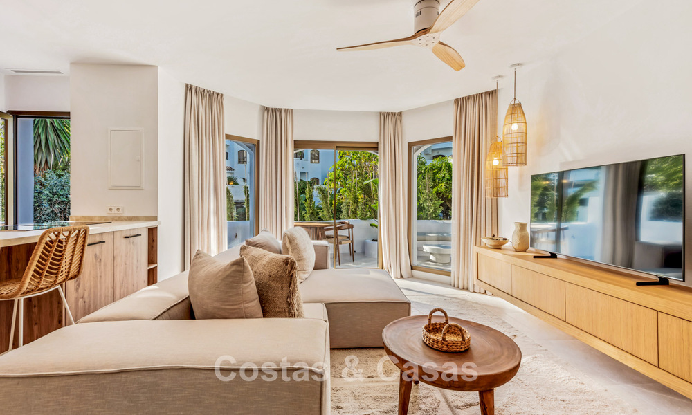 Apartments for sale in a frontline beach complex in Elviria, East Marbella 805150