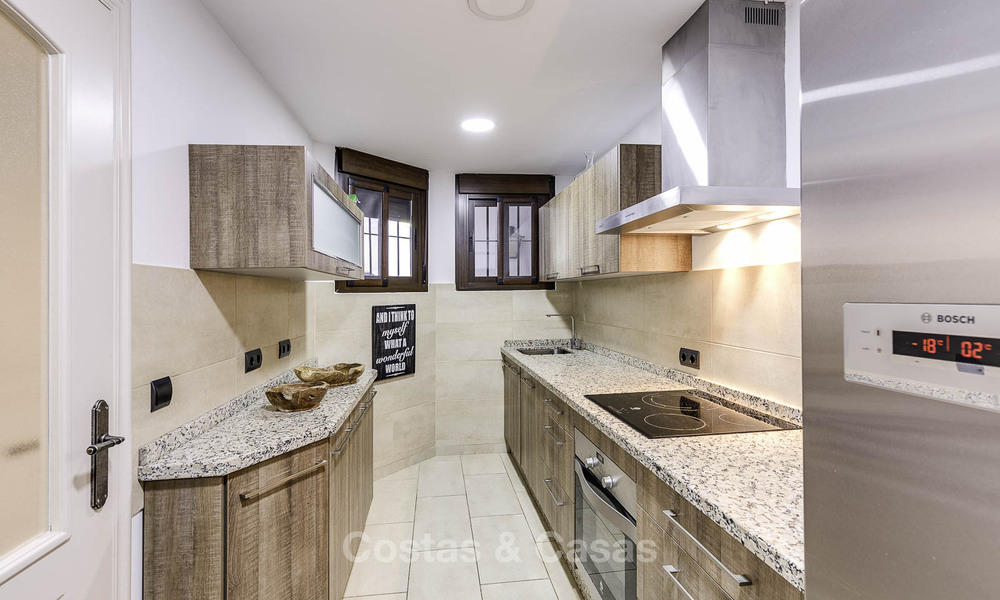 Apartments for sale in a frontline beach complex in Elviria, East Marbella 805165
