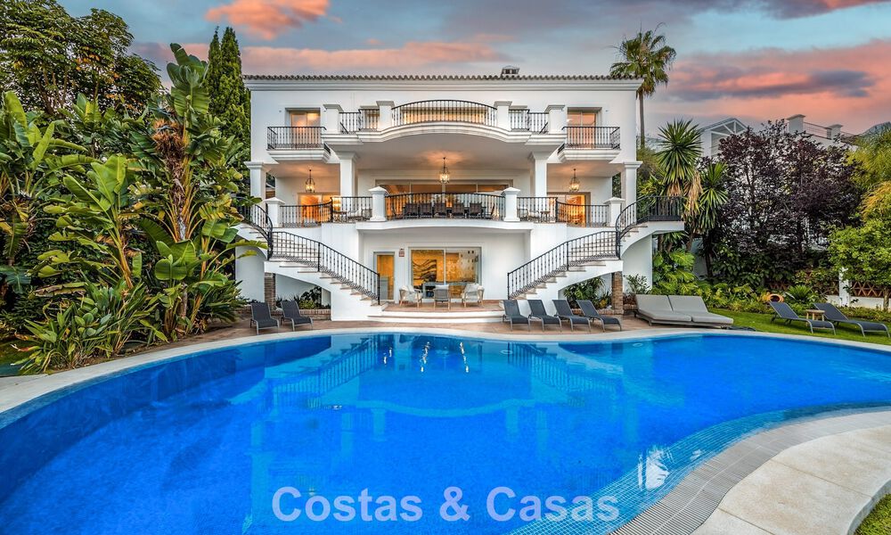 Grand Mediterranean luxury villa for sale on the golf course in La Quinta, Marbella - Benahavís 805538