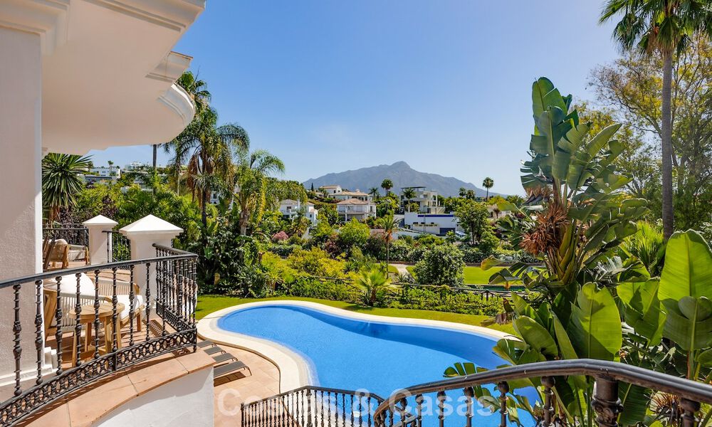Grand Mediterranean luxury villa for sale on the golf course in La Quinta, Marbella - Benahavís 805548