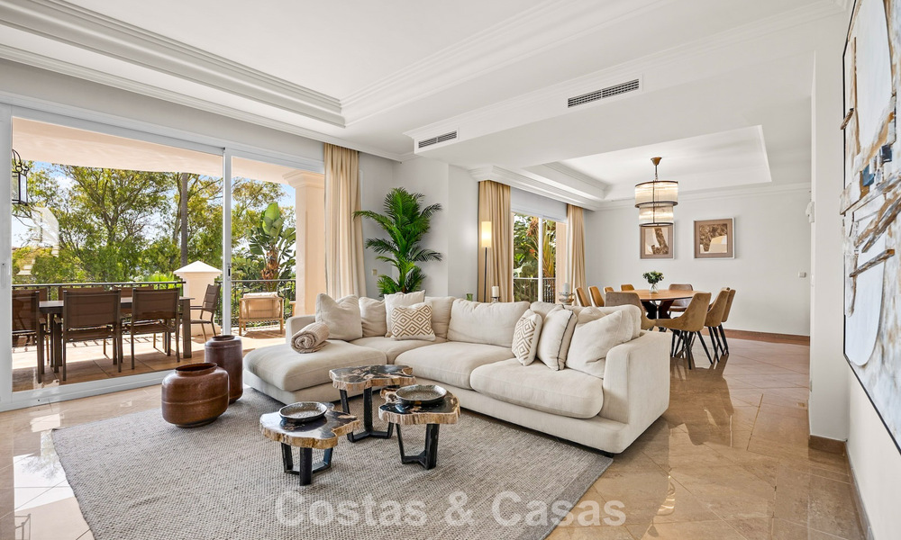 Grand Mediterranean luxury villa for sale on the golf course in La Quinta, Marbella - Benahavís 805563