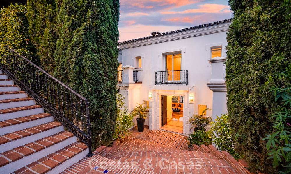 Grand Mediterranean luxury villa for sale on the golf course in La Quinta, Marbella - Benahavís 805565